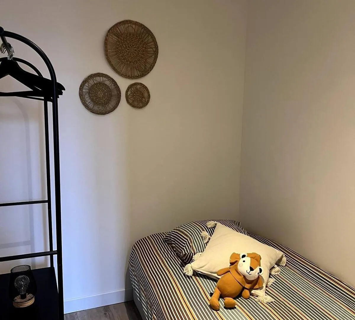 Apartment Appartement Spacieux En Centre Ville Montelimar