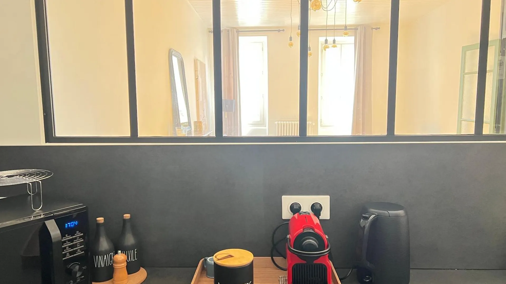 Appartement Spacieux En Centre Ville Montelimar Apartment
